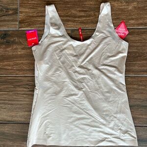 SPANX Seamless Scoop Tank Top - Nude/Beige
